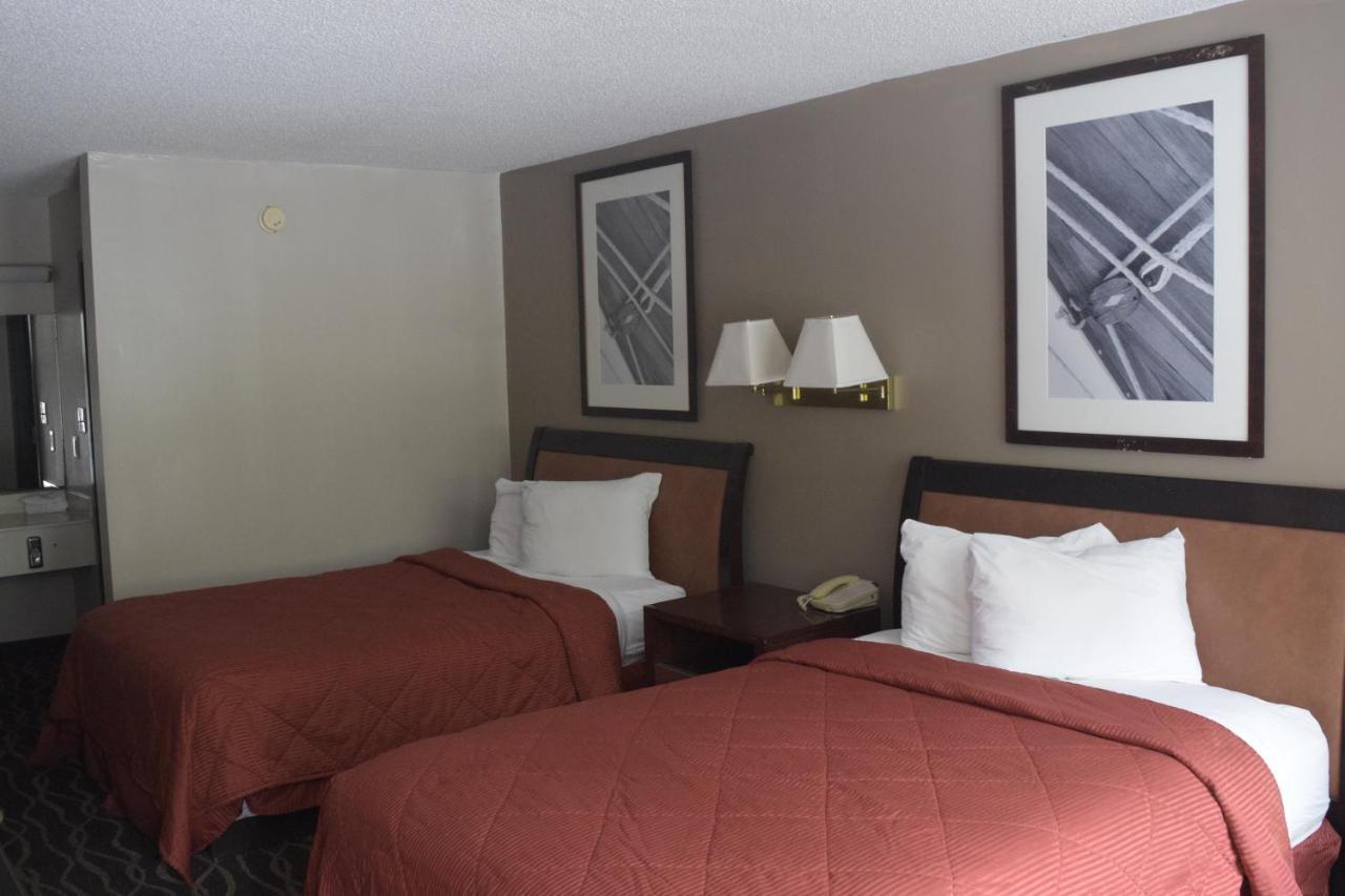 Landmark Inn Hartsville Extérieur photo
