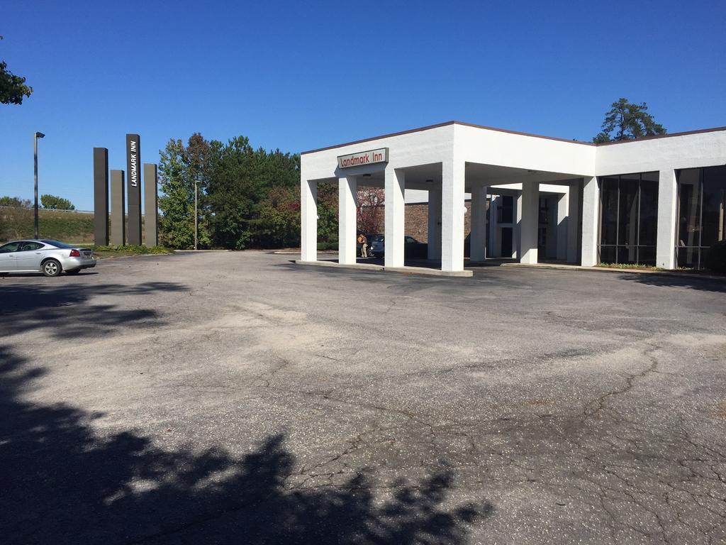 Landmark Inn Hartsville Extérieur photo