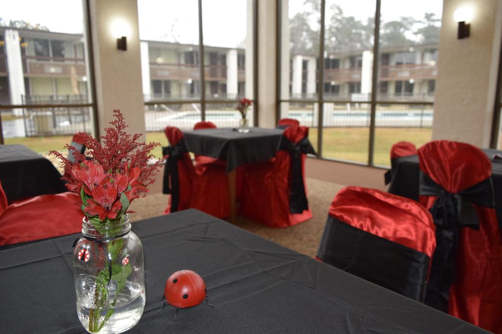 Landmark Inn Hartsville Extérieur photo