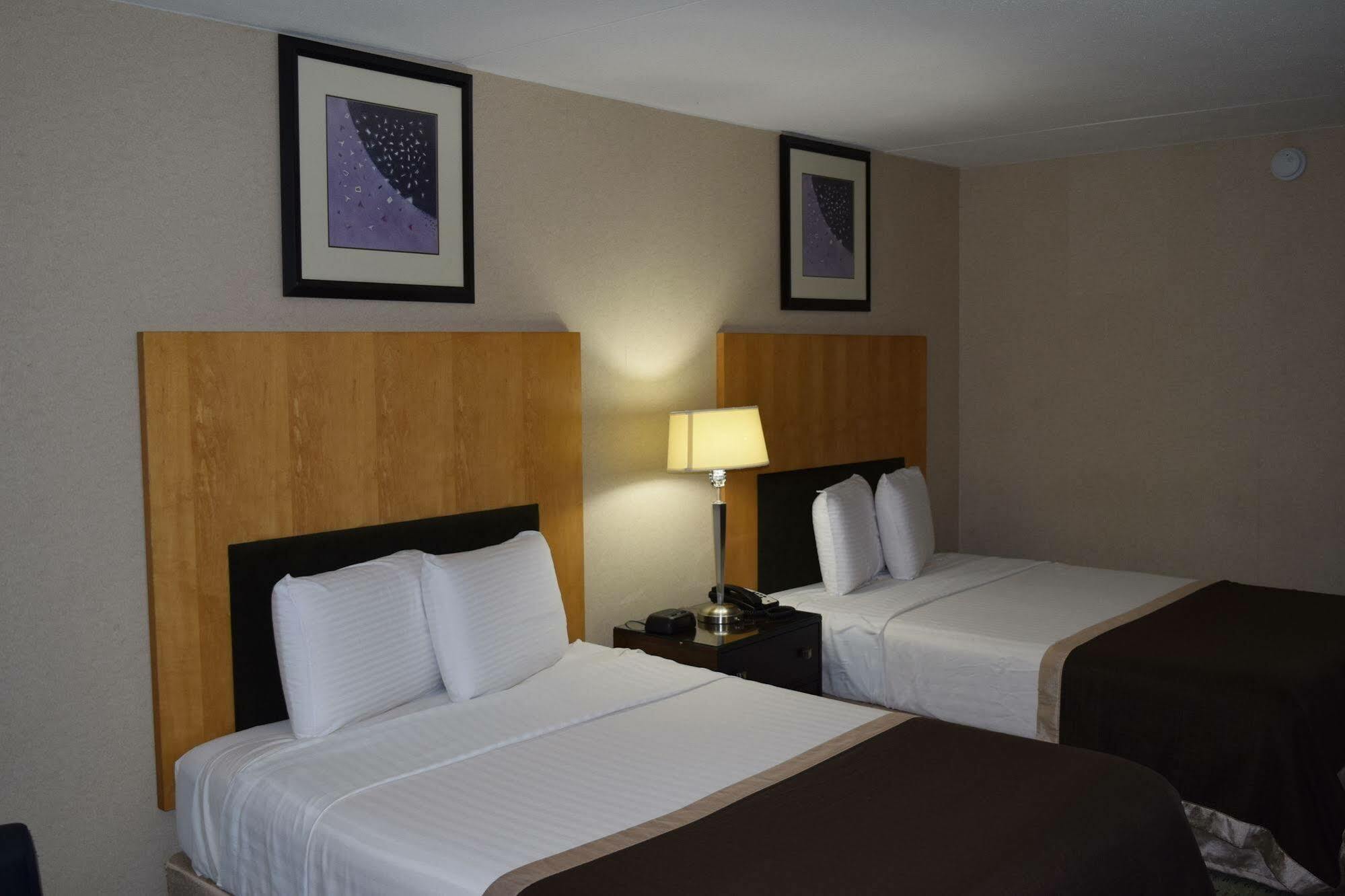 Landmark Inn Hartsville Extérieur photo