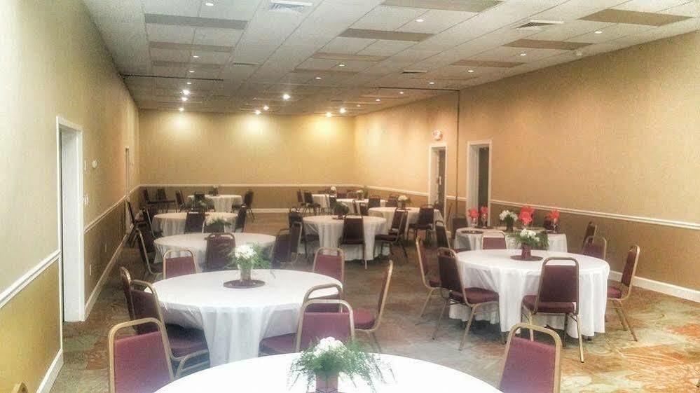 Landmark Inn Hartsville Extérieur photo